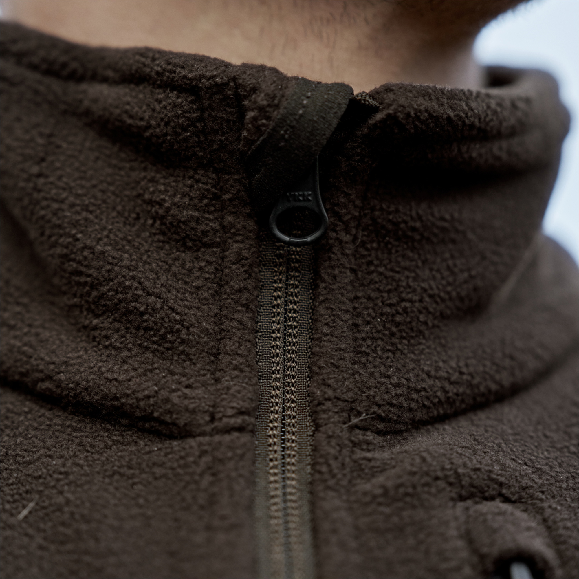 2025 Harkila Heren Aspire Fleece Vest 1062800440 - Shadow Brown